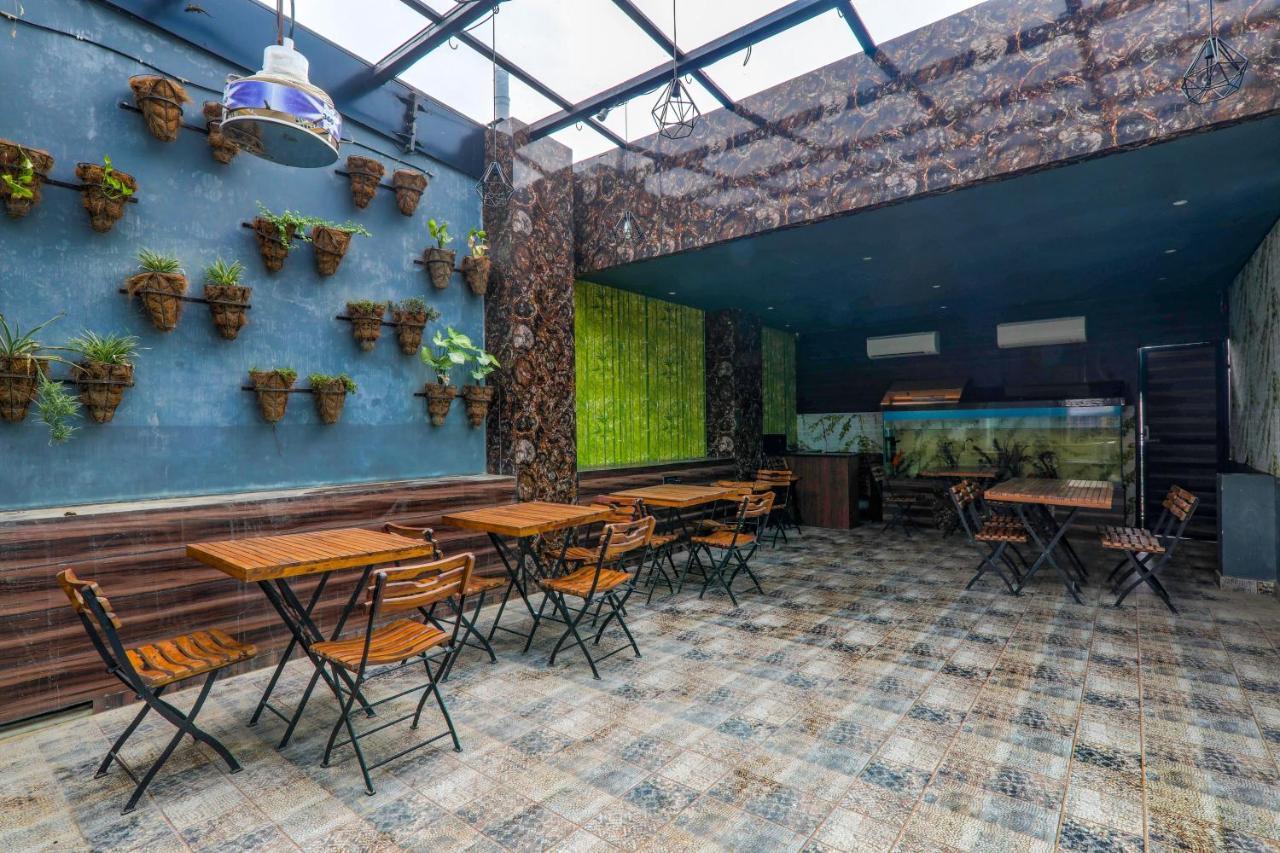 Fabexpress Lemon Grass Hotel Varanasi Exterior photo