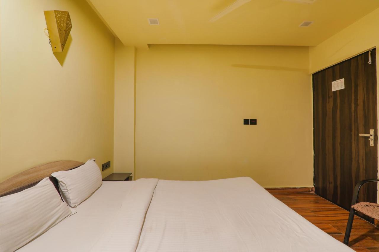 Fabexpress Lemon Grass Hotel Varanasi Exterior photo